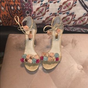 Louise et Cie Pom Pom heals